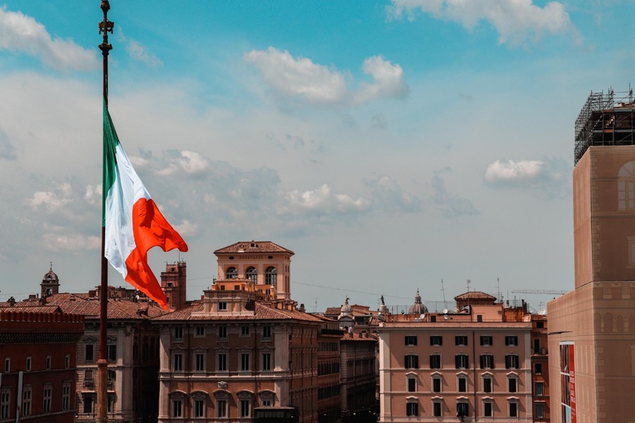 Italy - public - EU