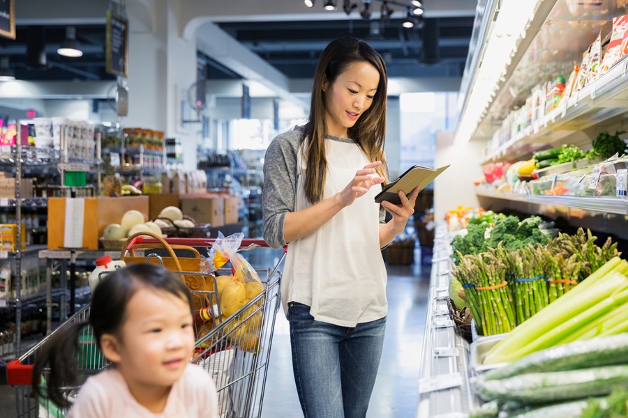 Balancing performance marketing and brand building