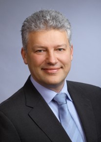 Stefan Bauer