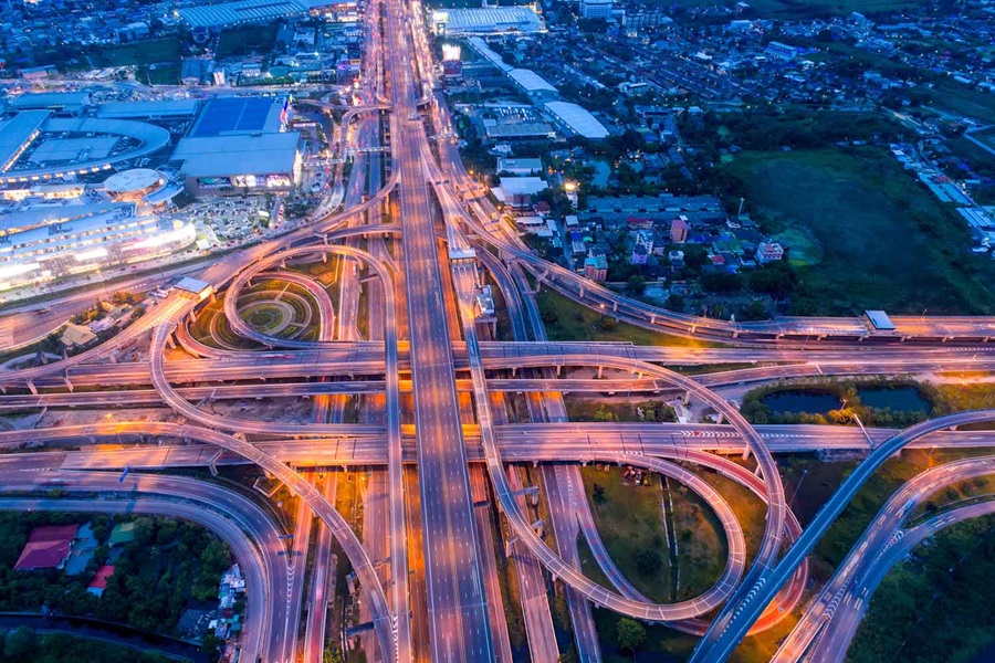 Traffic light trails