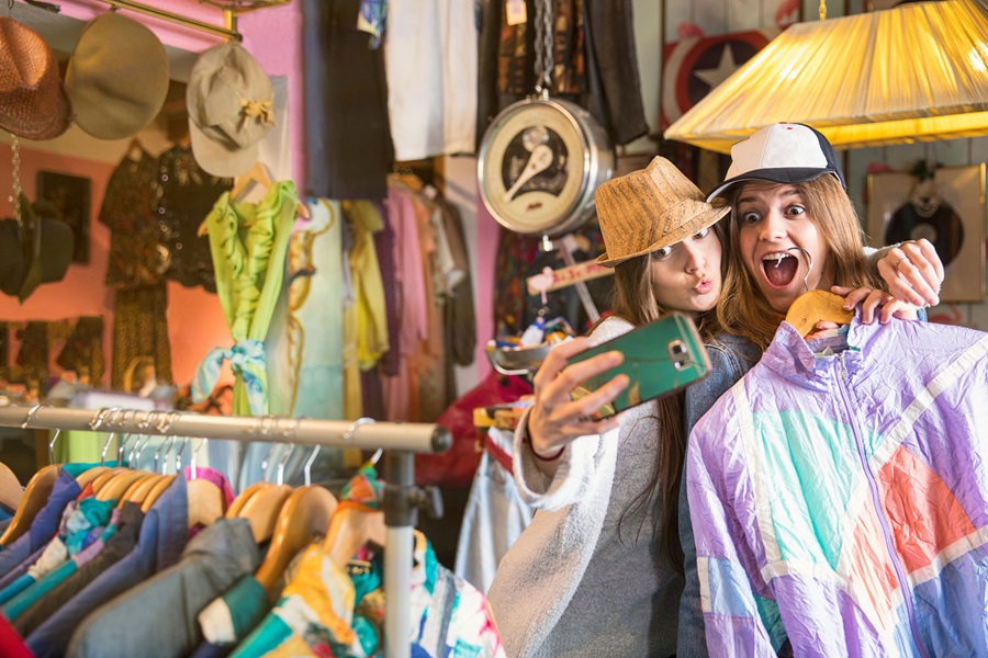 chicas de compras