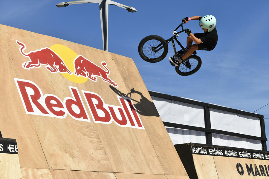Red Bull Header