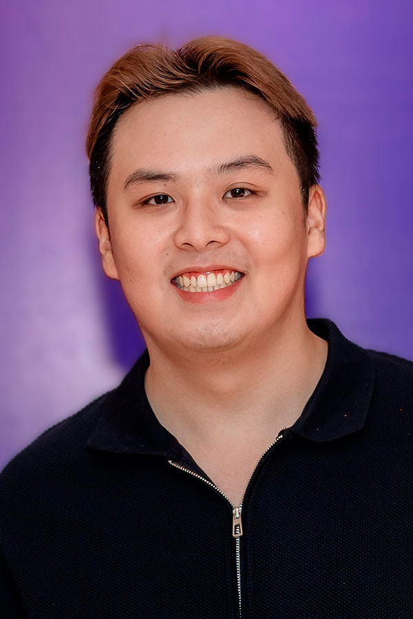 Hung Anh Hoang, Senior Executive
