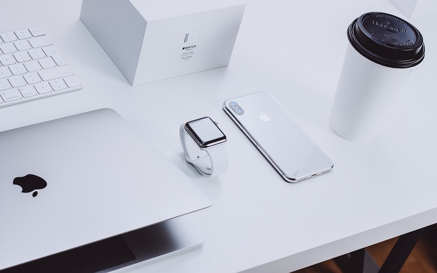 Apple using white in branding to show sophistication