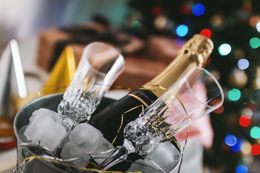 champagne at christmas
