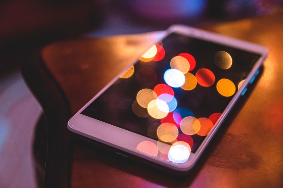 Lights reflecting on iPhone screen