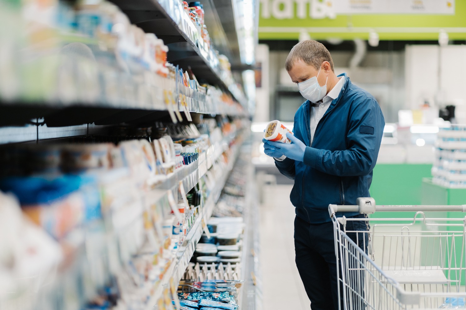 irish-grocery-edges-back-to-normality-as-online-hits-new-peak