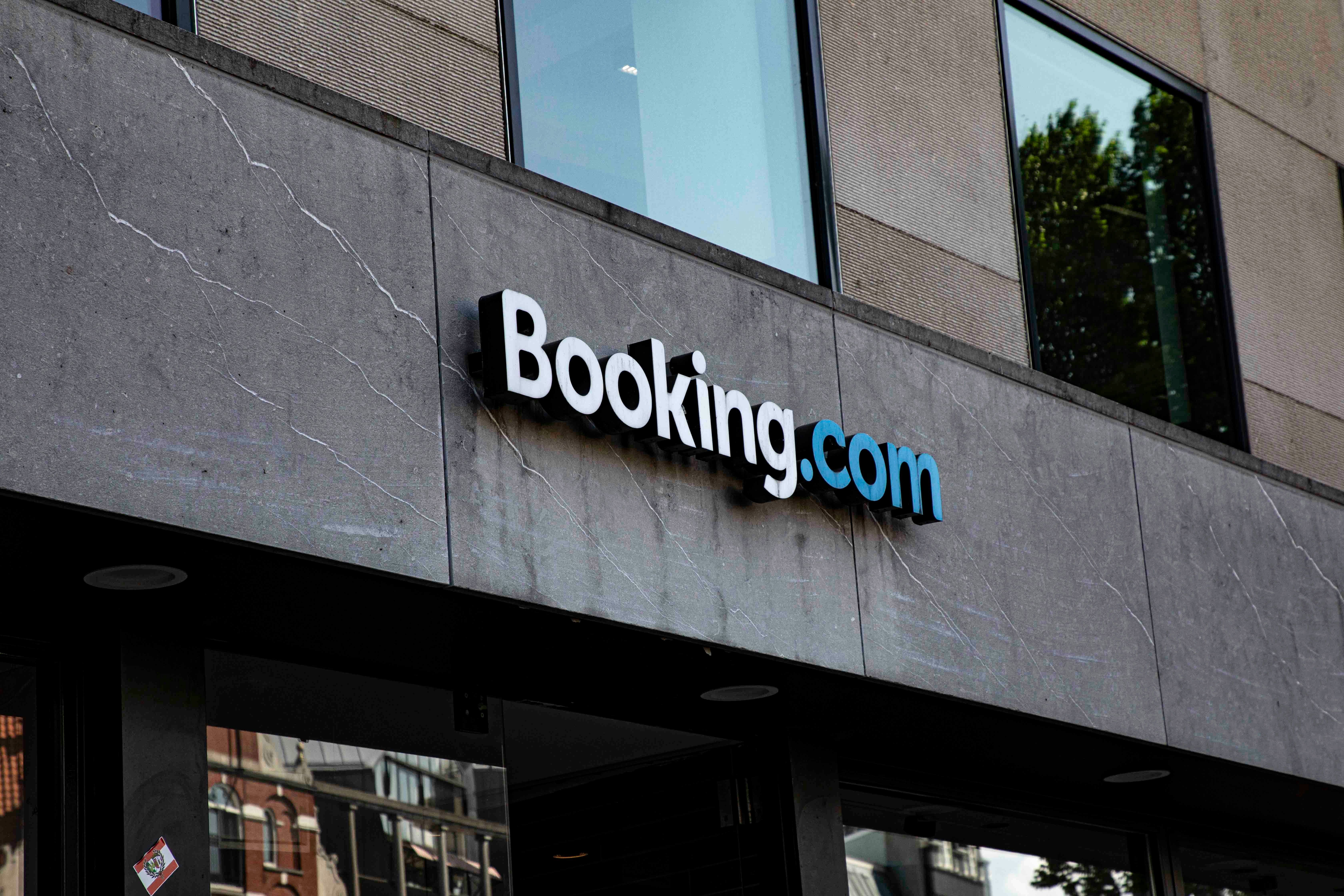Booking.com verzekert zijn plek als meest prestigieuze Nederlandse merk